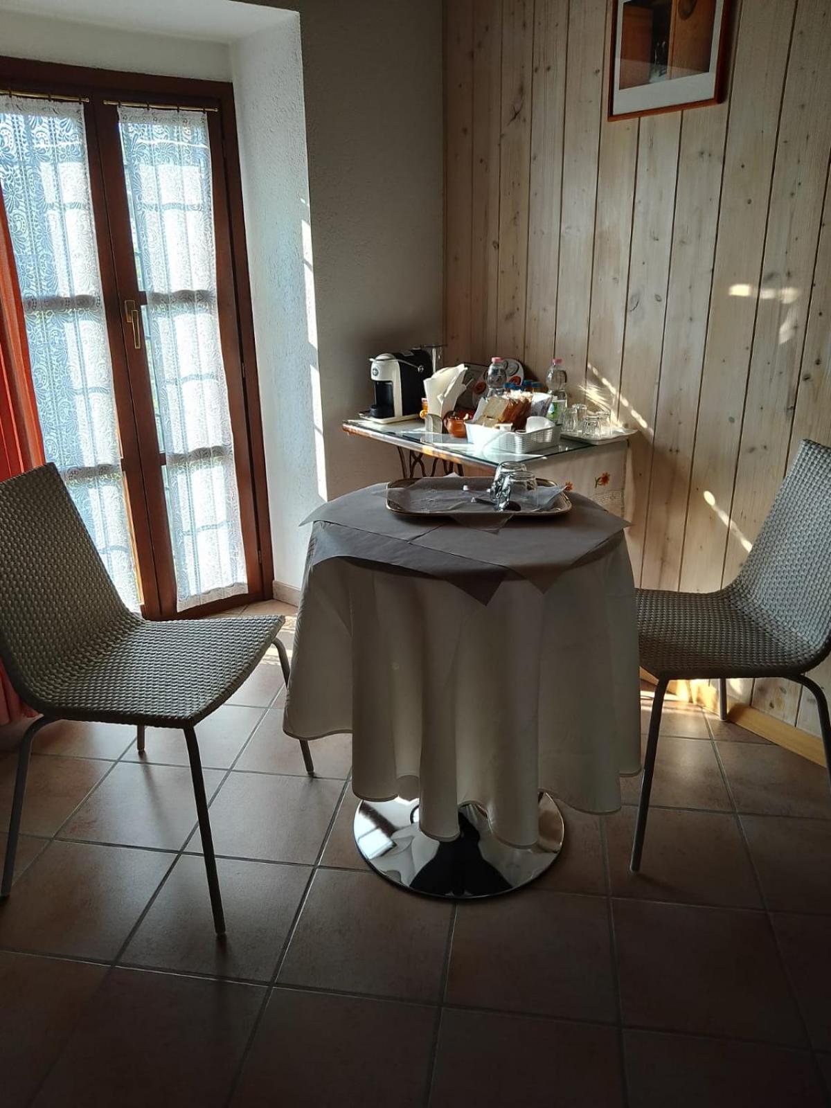 Agriturismo Affittacamere Barbarossa Dogliani Εξωτερικό φωτογραφία